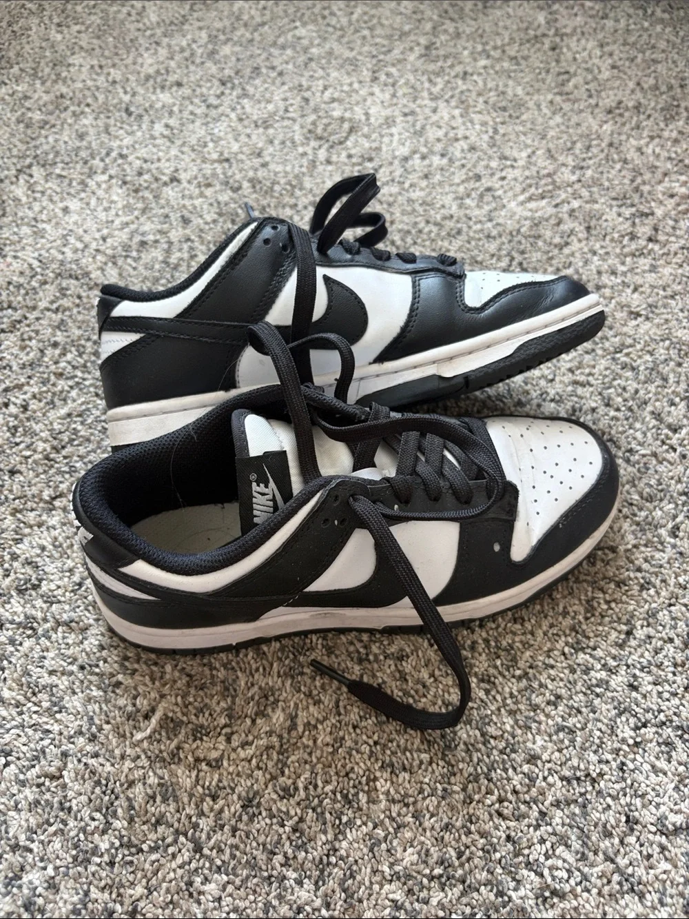 Women’s Nike Black & White Low-Top Sneakers